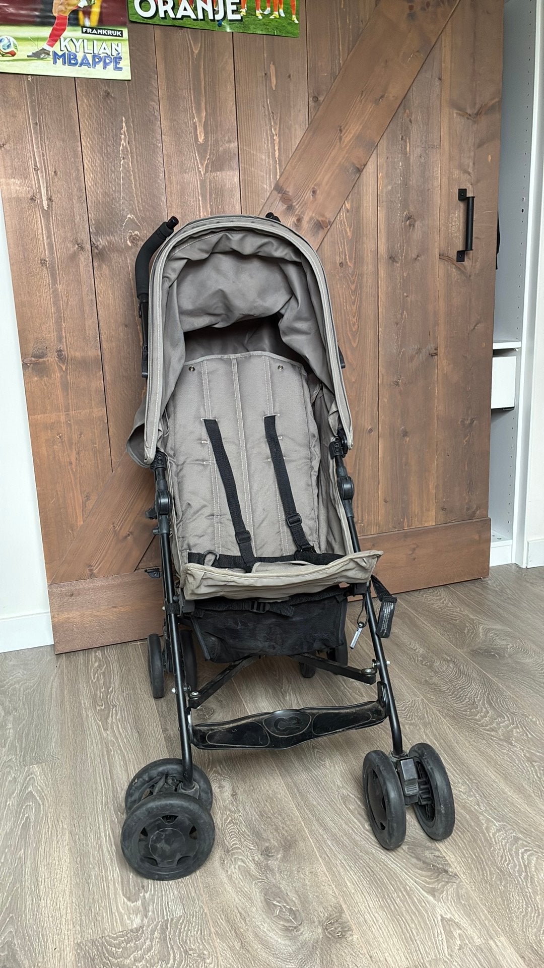 Buggy kinderen, Kinderen en Baby's, Buggy's, Ophalen, Zo goed als nieuw, Koelstra
