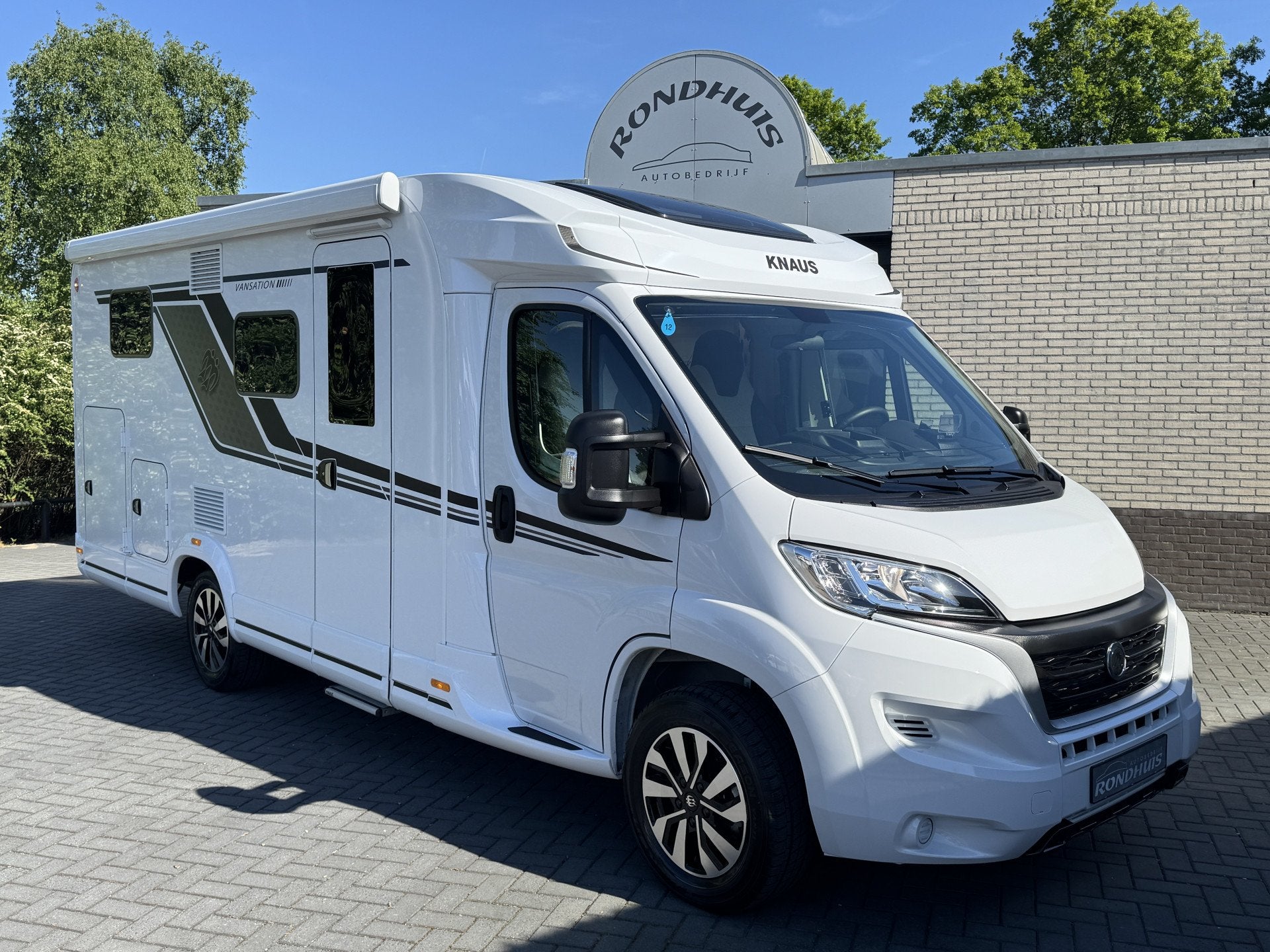 Knaus Van TI Vansation 650 MEG AUTOMAAT 9-Traps 180 pk Euro6, Caravans en Kamperen, Automaat, Airbags, Elektrische ramen, Ringverwarming