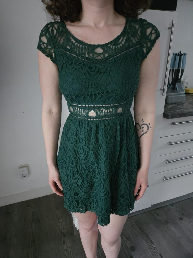 Groene jurk S, Ophalen of Verzenden, Zo goed als nieuw, Maat 36 (S), Boven de knie