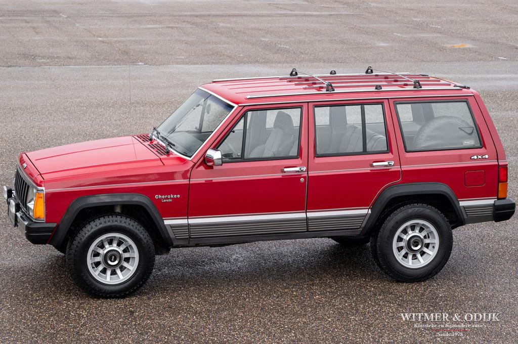 Jeep Cherokee 4.0 Laredo 88.000mls blijvend bijtellingsvrien, Automaat, Stof, Gebruikt, Zwart