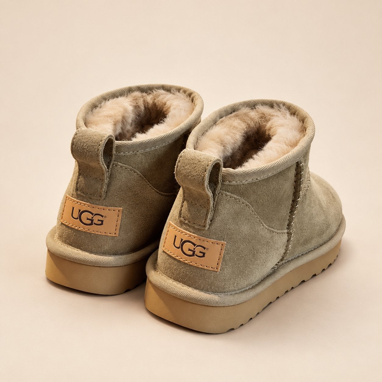 UGG Classic Mini - Diverse Kleuren, Ophalen of Verzenden, Nieuw, Overige kleuren, Lage of Enkellaarzen