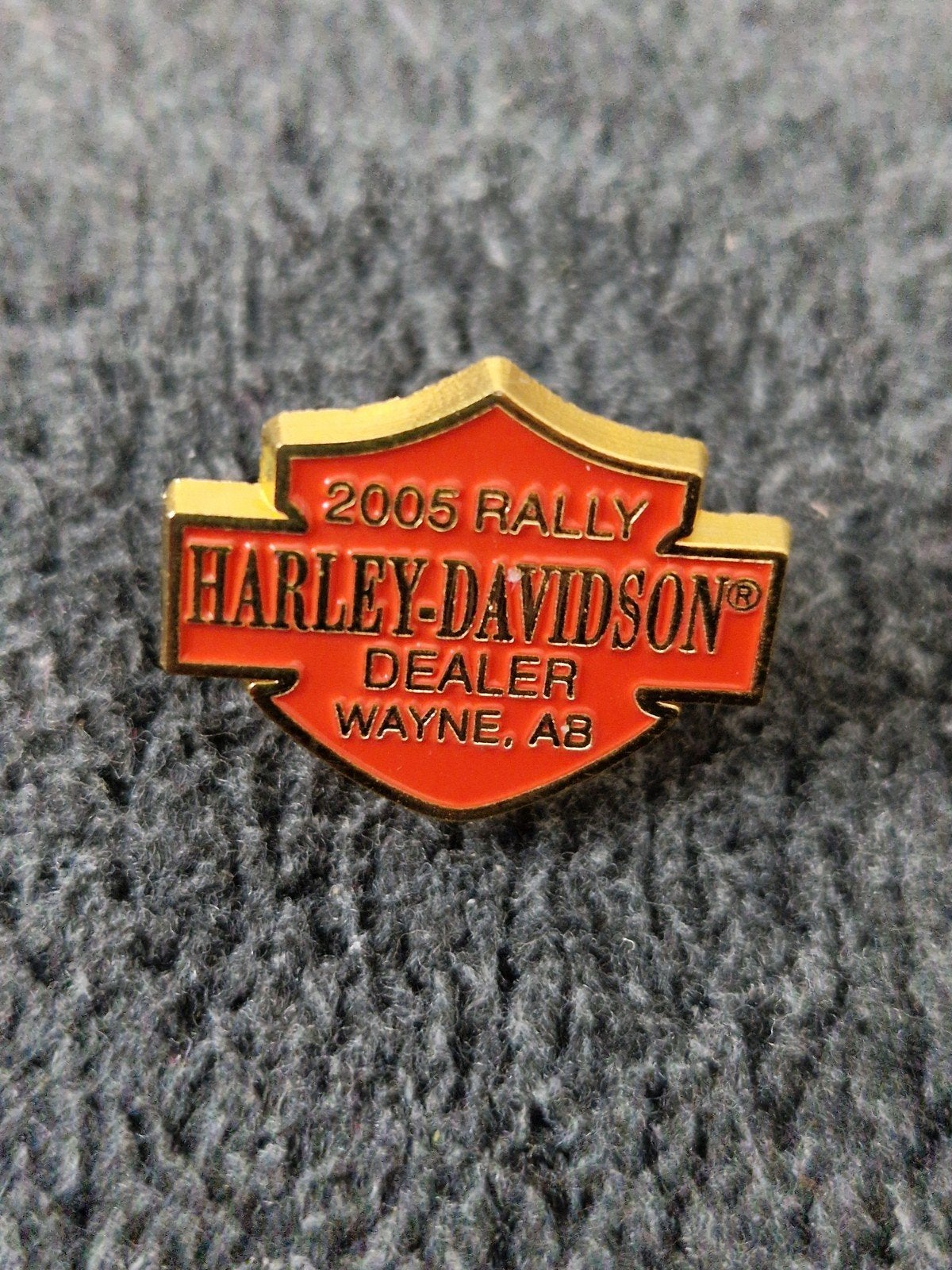 Harley-Davidson 2005 Rally Dealer Wayne, AB Pin, Ophalen of Verzenden