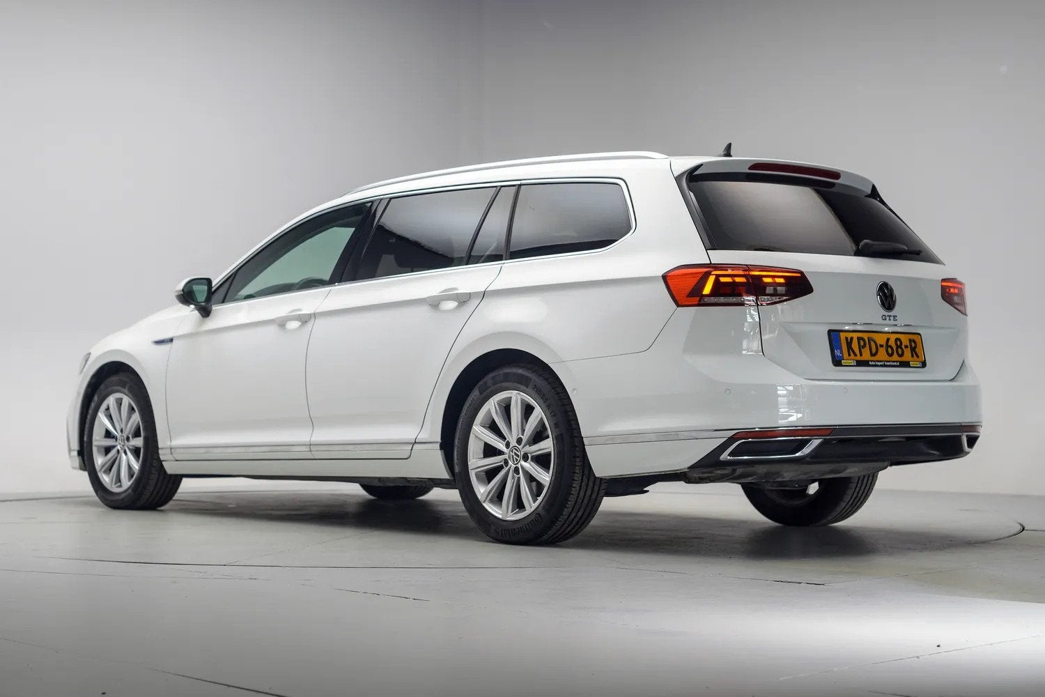 Volkswagen Passat Variant 1.4 TSI GTE Business [ LED Navi Ca, Gebruikt, 4 cilinders, Wit, Hybride Elektrisch/Benzine