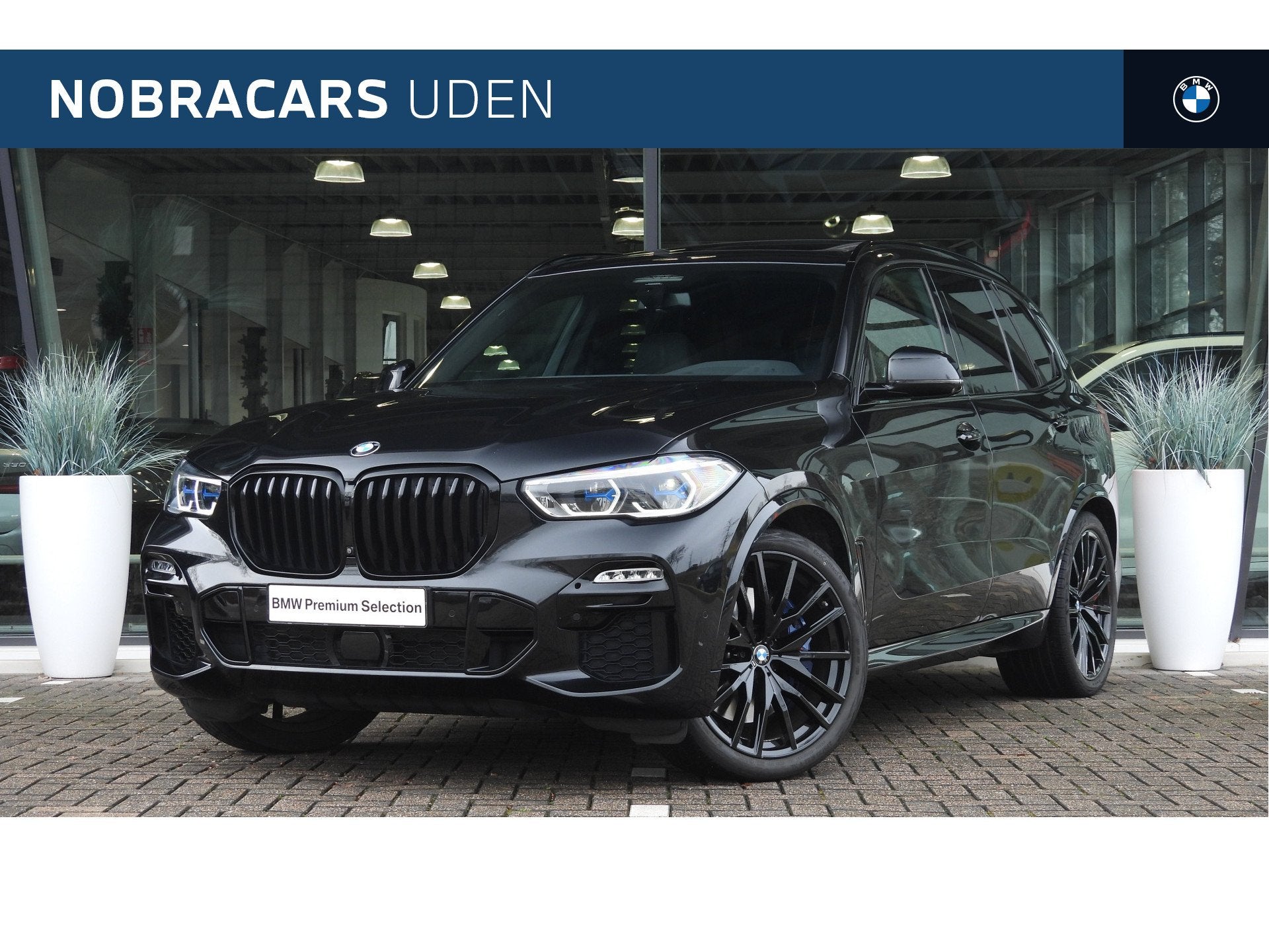 BMW X5 M50i High Executive Automaat / Panoramadak Sky Lounge, Auto's, BMW, Gebruikt, 4395 cc, Zwart, Leder