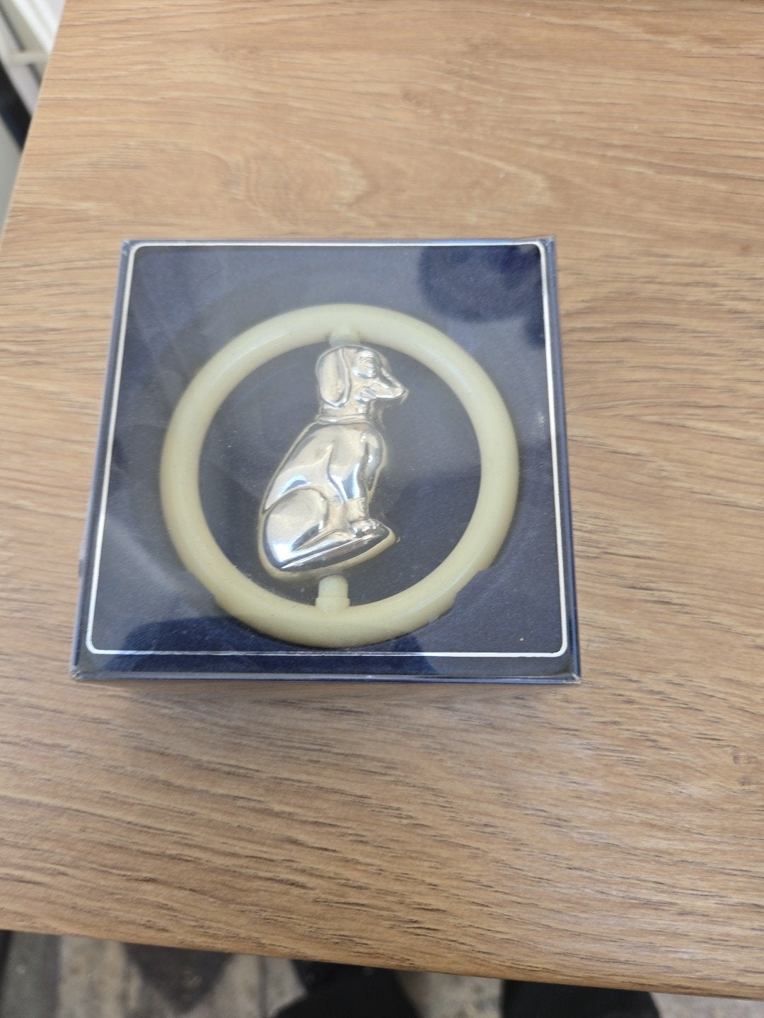 Zilveren Teckel Rammelaar - Vintage Baby Speelgoed, Ophalen of Verzenden, Gebruikt, Rammelaar, Met geluid