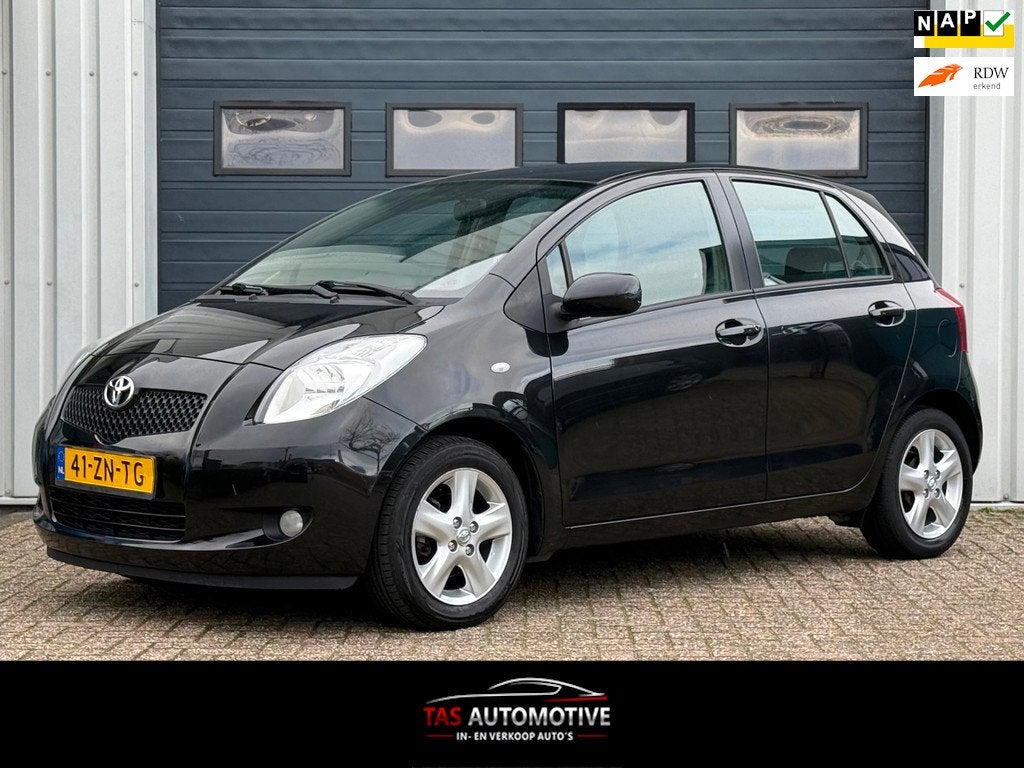 Toyota Yaris 1.3 VVTi Luna MMT 2e EIG / CLIMA / NAP, 750 kg, 4 cilinders, Zwart, Origineel Nederlands
