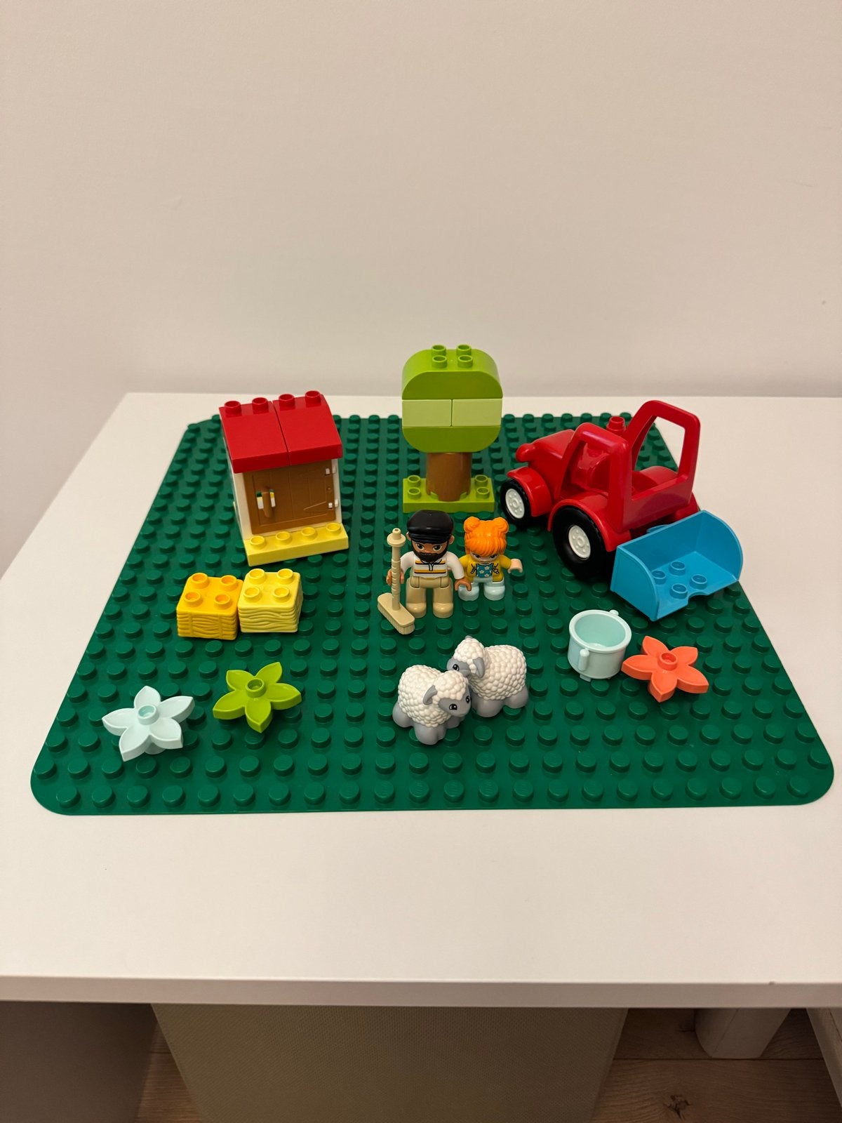 Lego Duplo Boerderij set met figuren en tractor, Inclusief minifiguren, Gebruikt, Overige thema's, Ophalen of Verzenden