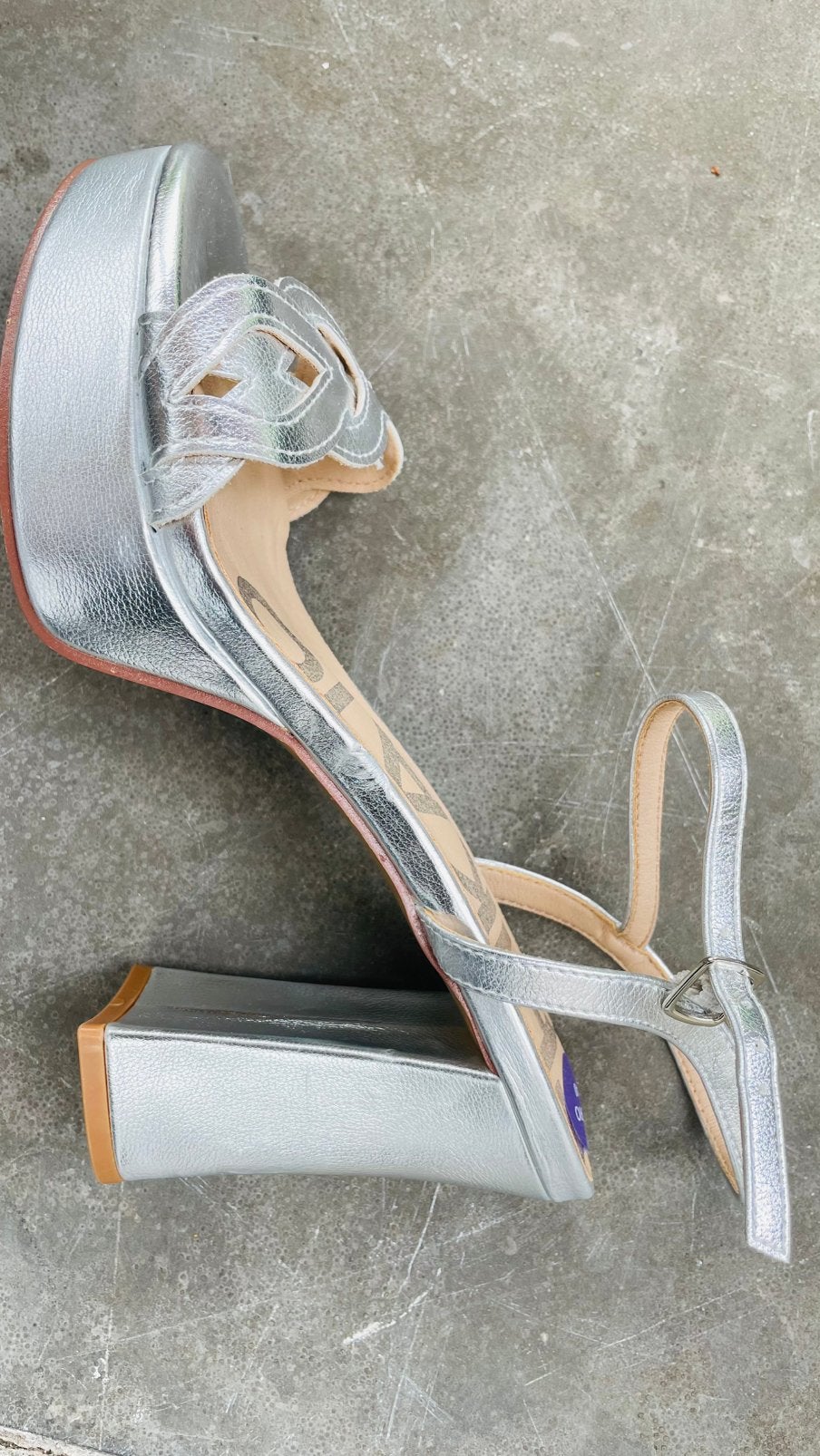 Te koop: nieuwe schoenen, zilver, 40, Ophalen of Verzenden, Nieuw, Sneakers of Gympen