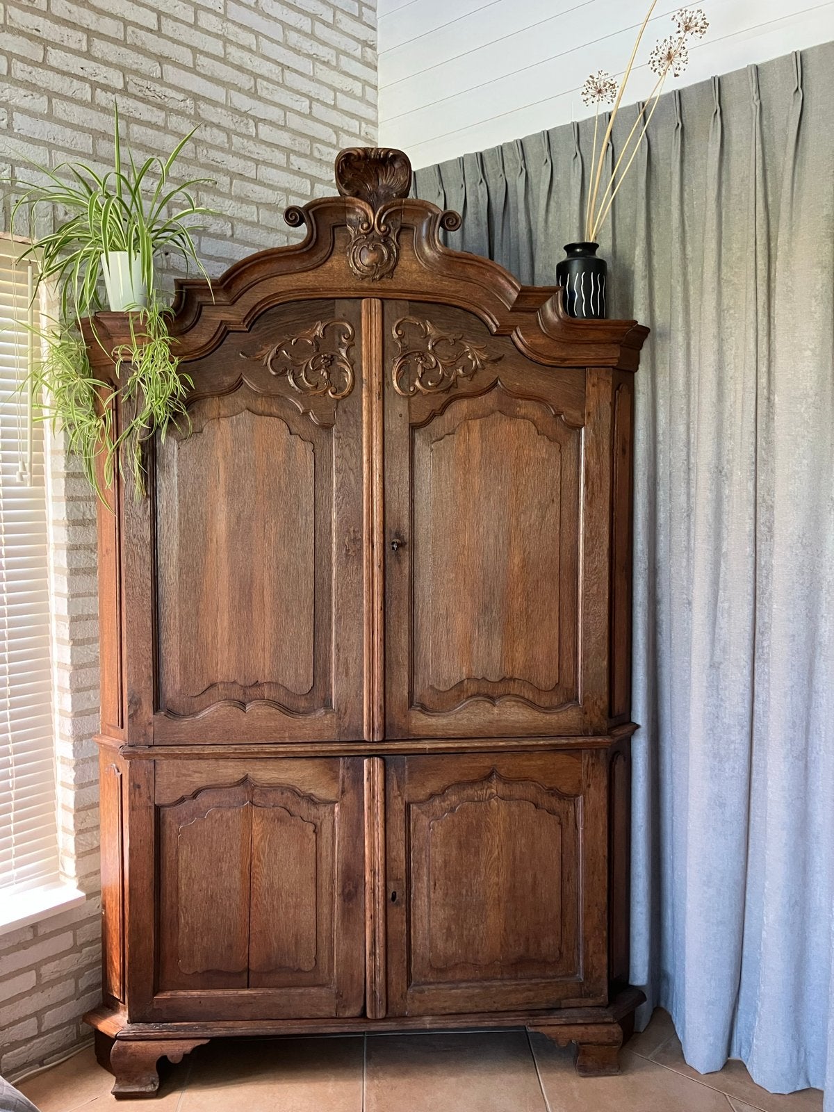 Antieke hoekkast ca 1760, Antiek en Kunst, Antiek | Meubels | Kasten, Ophalen