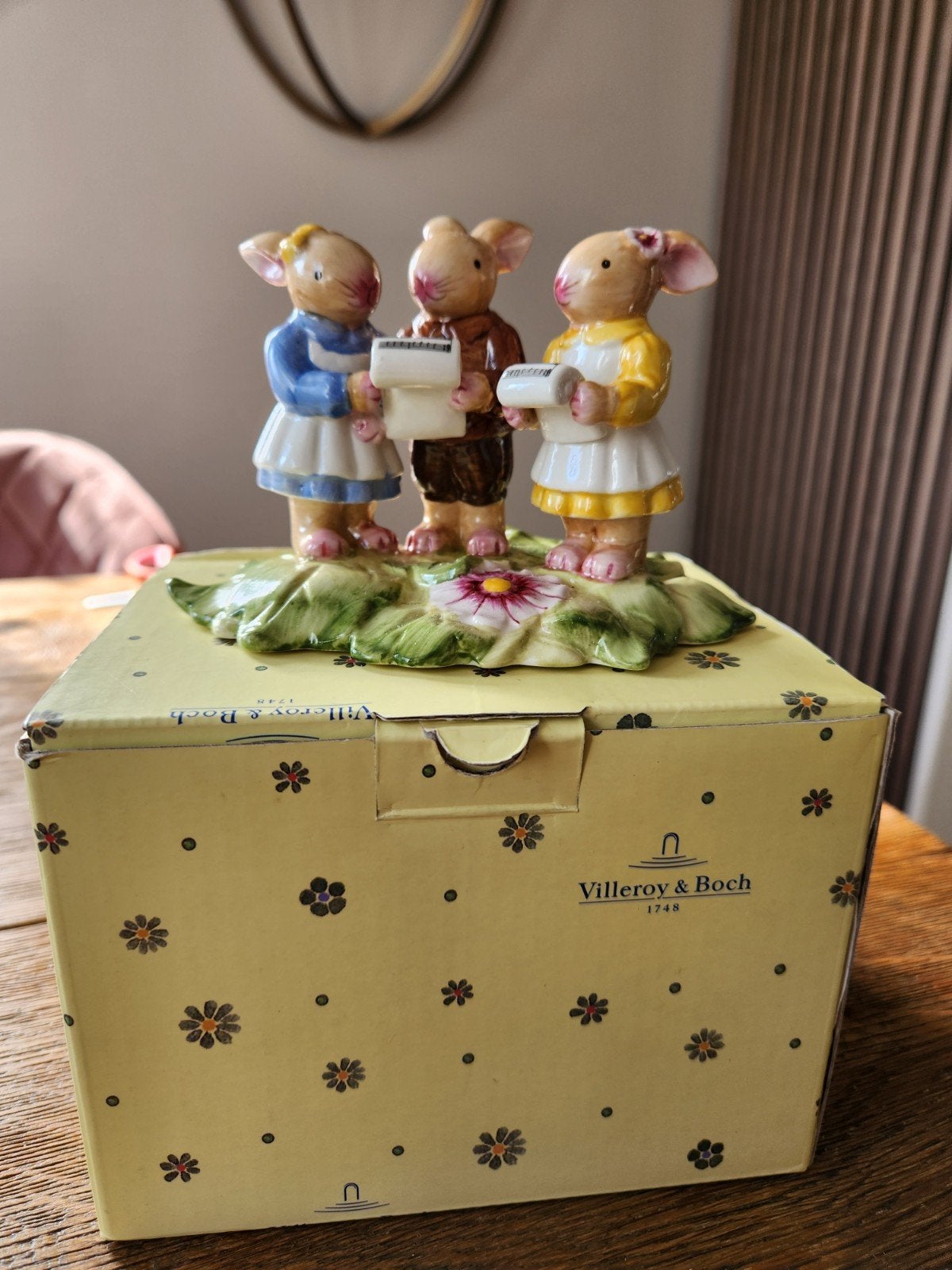 Villeroy & Boch Bunny Family Hazenkoor Paasdecoratie, Huis en Inrichting, Ophalen of Verzenden