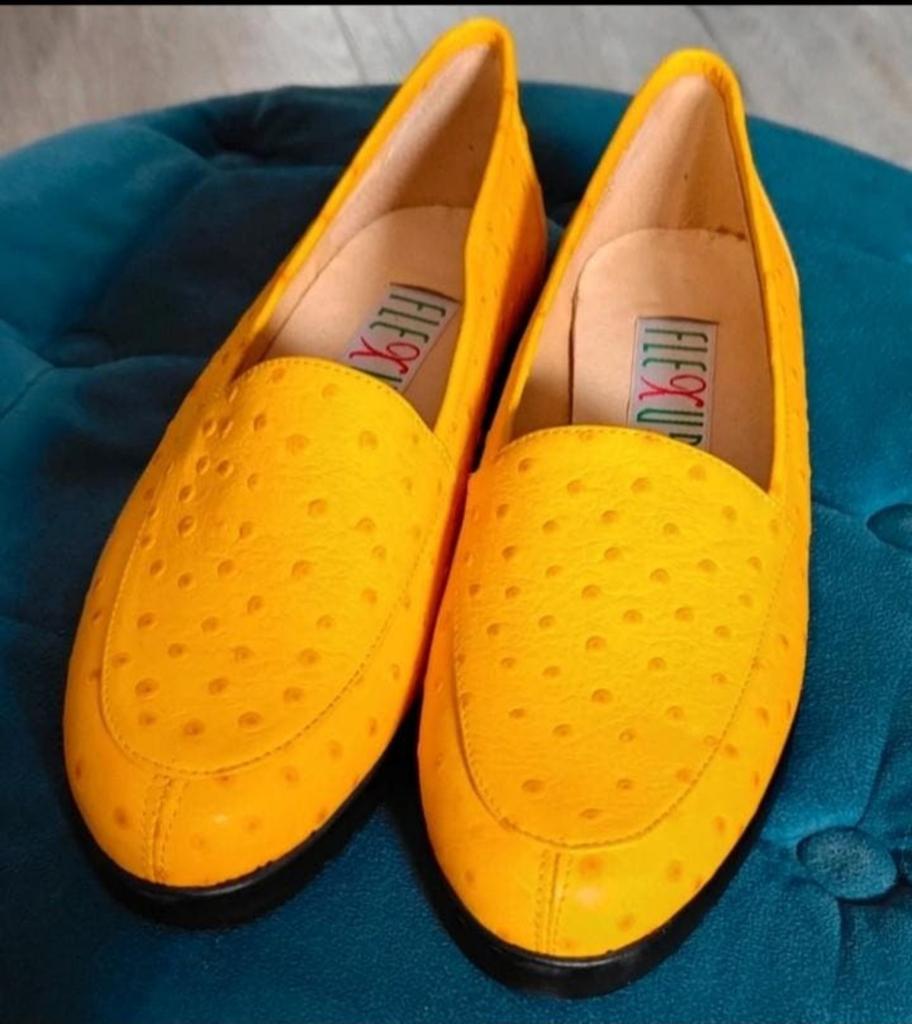 Toffe okergele loafers Flexus maat 36, nieuw, Ophalen of Verzenden, Nieuw