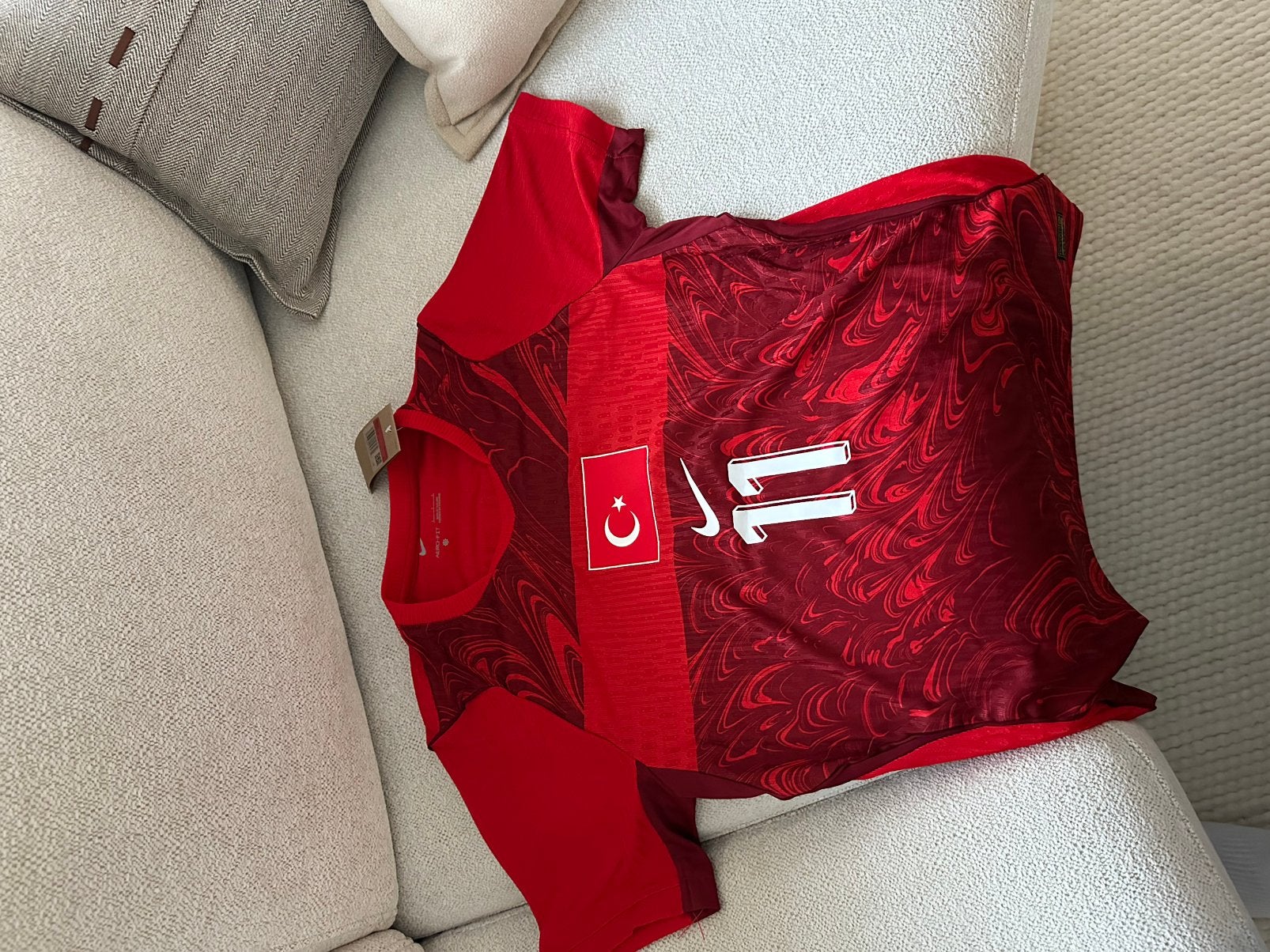 Turkije voetbal fanshirt Kenan Yildiz maat L met kaartje, Maat XS of kleiner, Ophalen of Verzenden, Zo goed als nieuw, Shirt