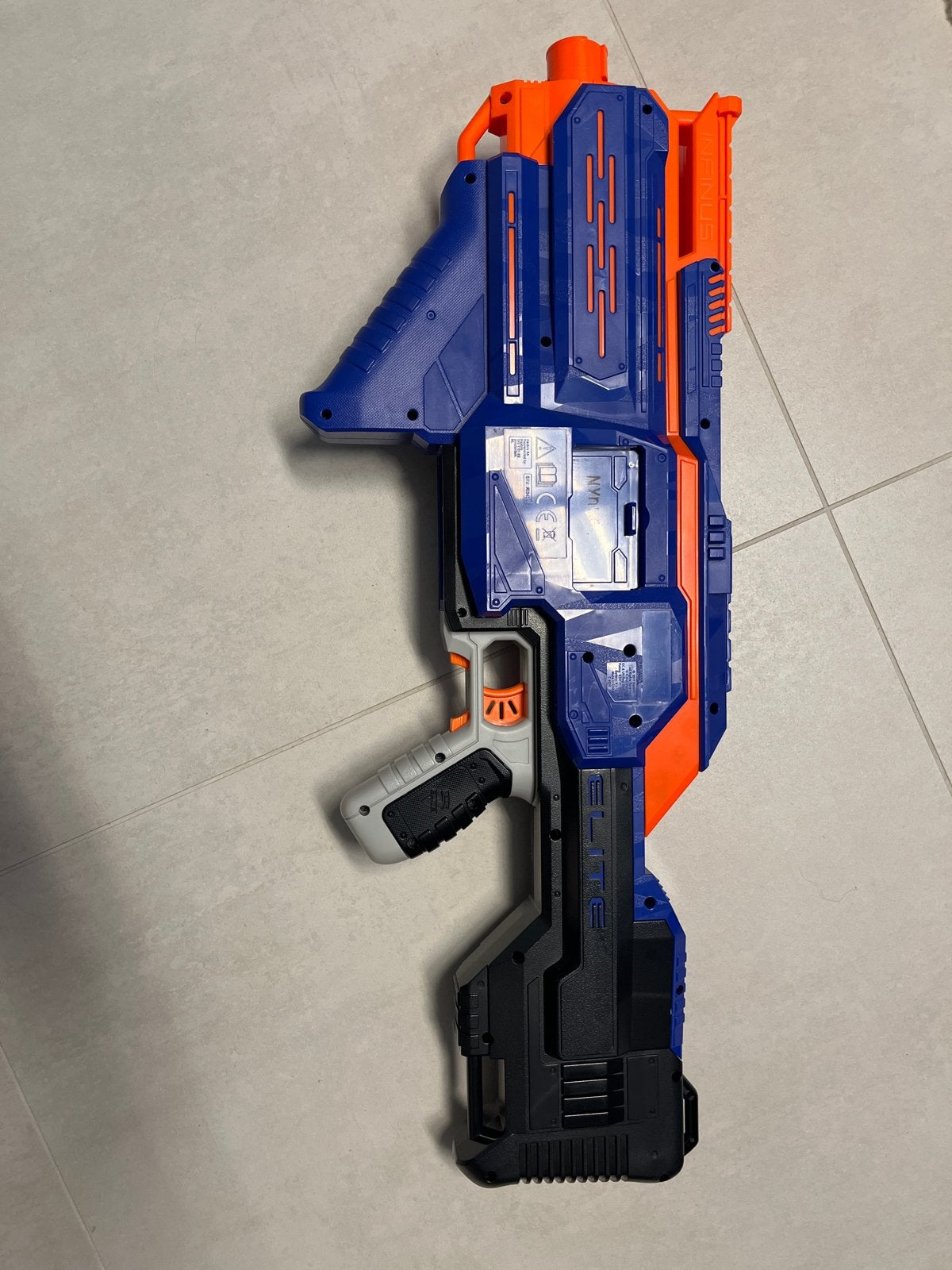 Nerf N-Strike Elite Infinus Blaster - Inclusief batterijen, Ophalen of Verzenden, Zo goed als nieuw, Jongen of Meisje