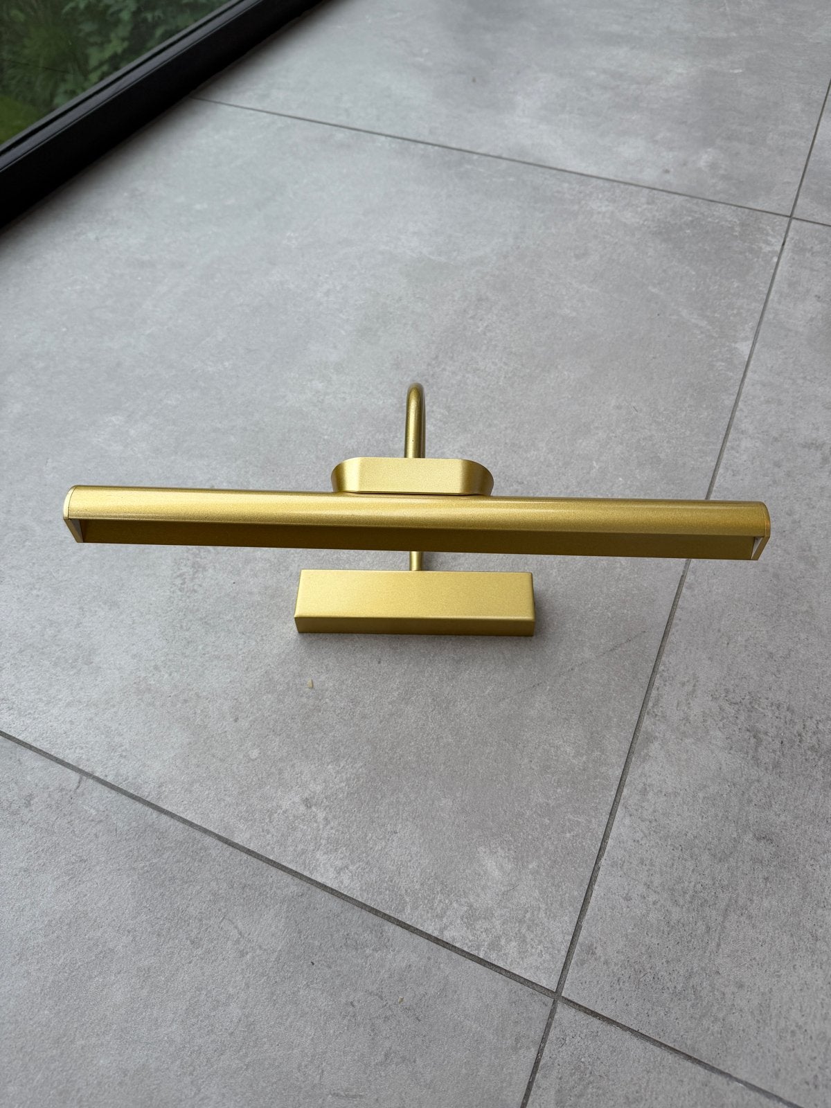 Gouden LED Wandlamp - Modern en Stijlvol, Huis en Inrichting, Ophalen, LED, Overige fittingen, Zo goed als nieuw