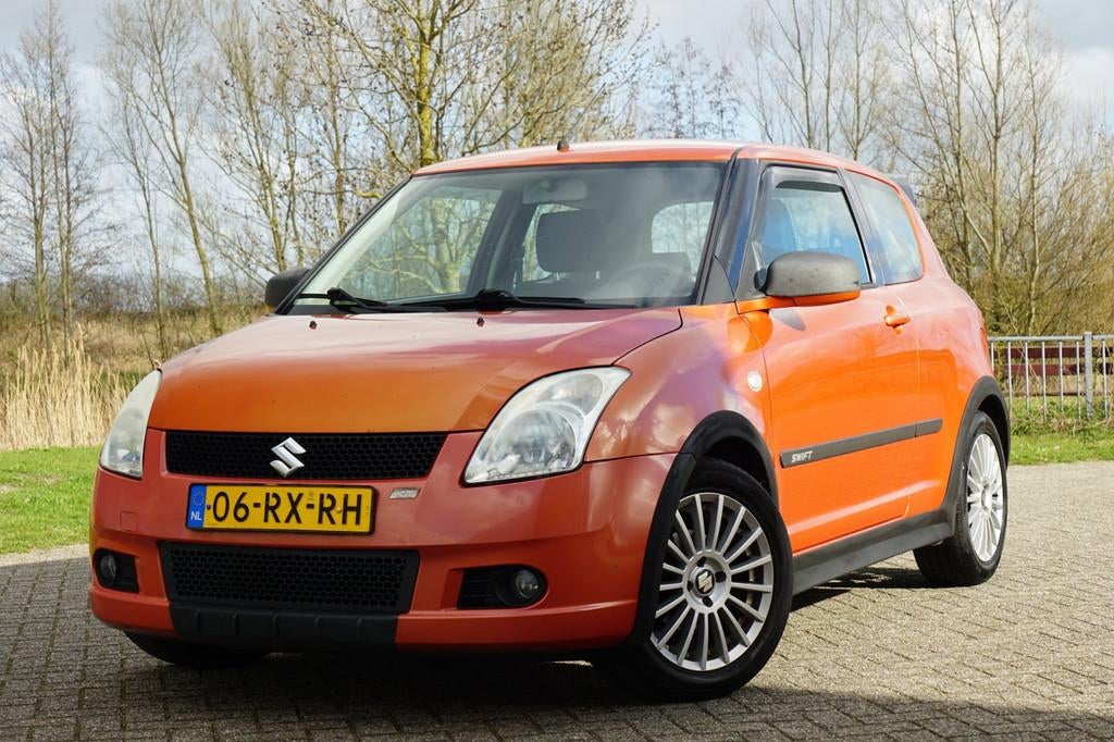 Suzuki Swift 1.3 Exclusive - Sunlight Copper - Carplay/Airco, Auto's, Stof, 400 kg, Swift, Origineel Nederlands
