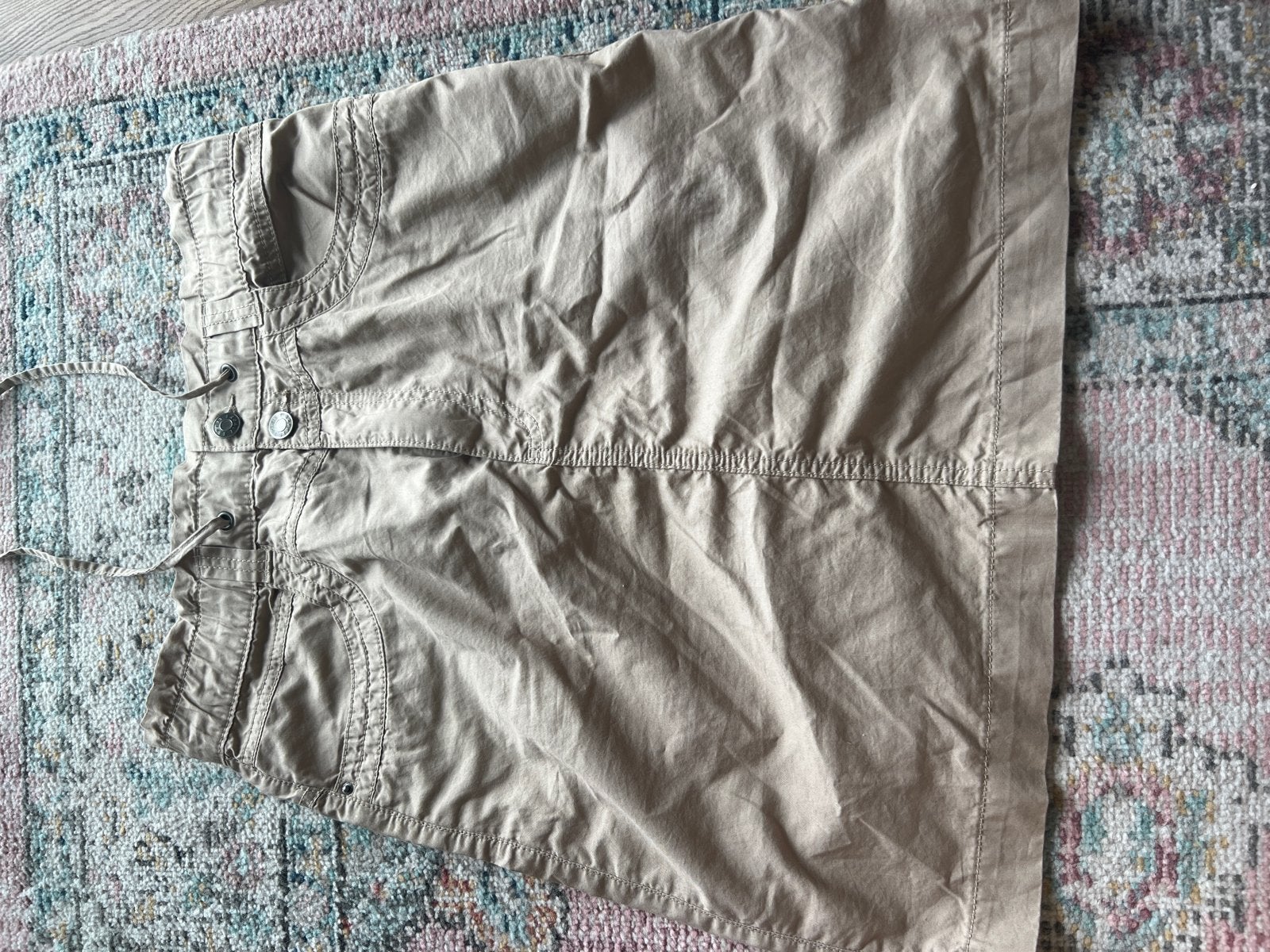 Esprit korte broek maat 38 beige, Ophalen, Kort, Beige, Zo goed als nieuw