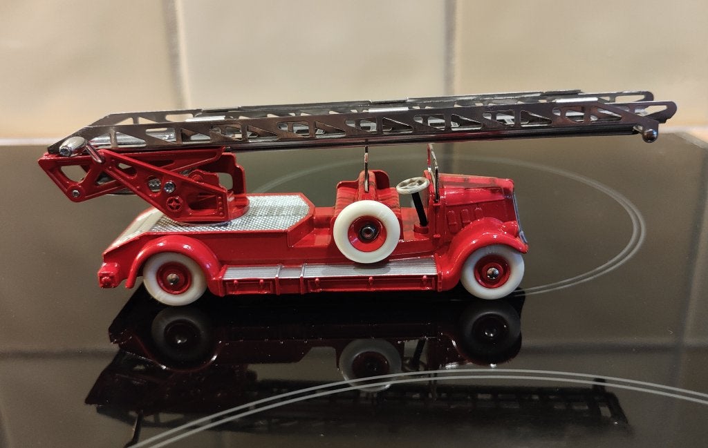 dinky toys  32d delahaye brandweer, Hobby en Vrije tijd, Ophalen of Verzenden, Gebruikt, Auto, Dinky Toys