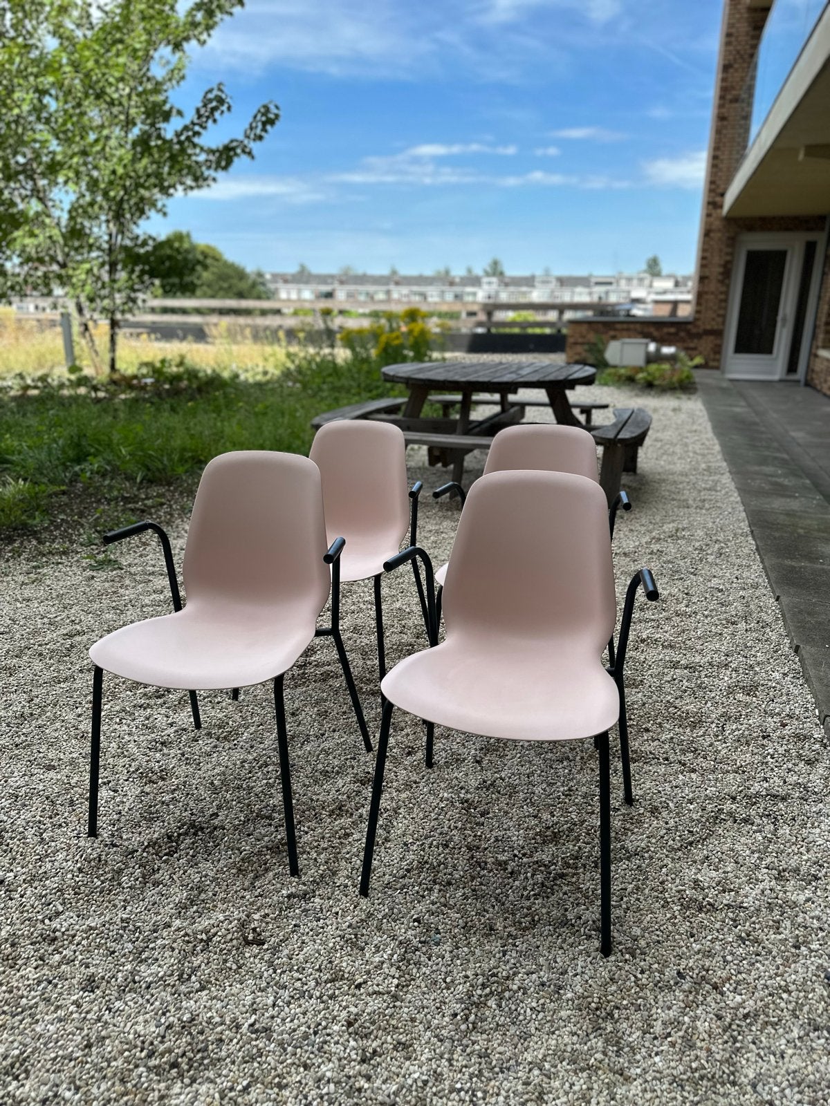 Set van 4 roze stoelen met armleuningen (Ikea), Ophalen, Kunststof, Gebruikt, Overige kleuren
