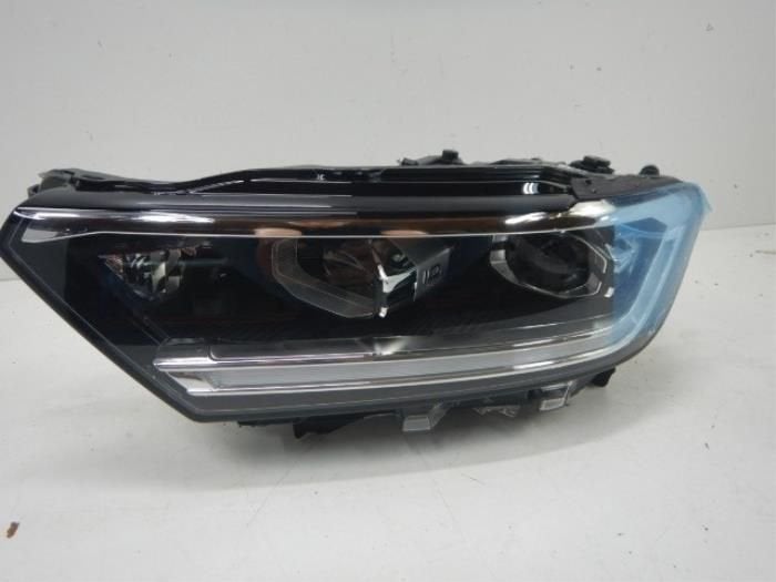 VW T-Roc Facelift Koplamp IQ-Led Links, Ophalen of Verzenden, Gebruikt