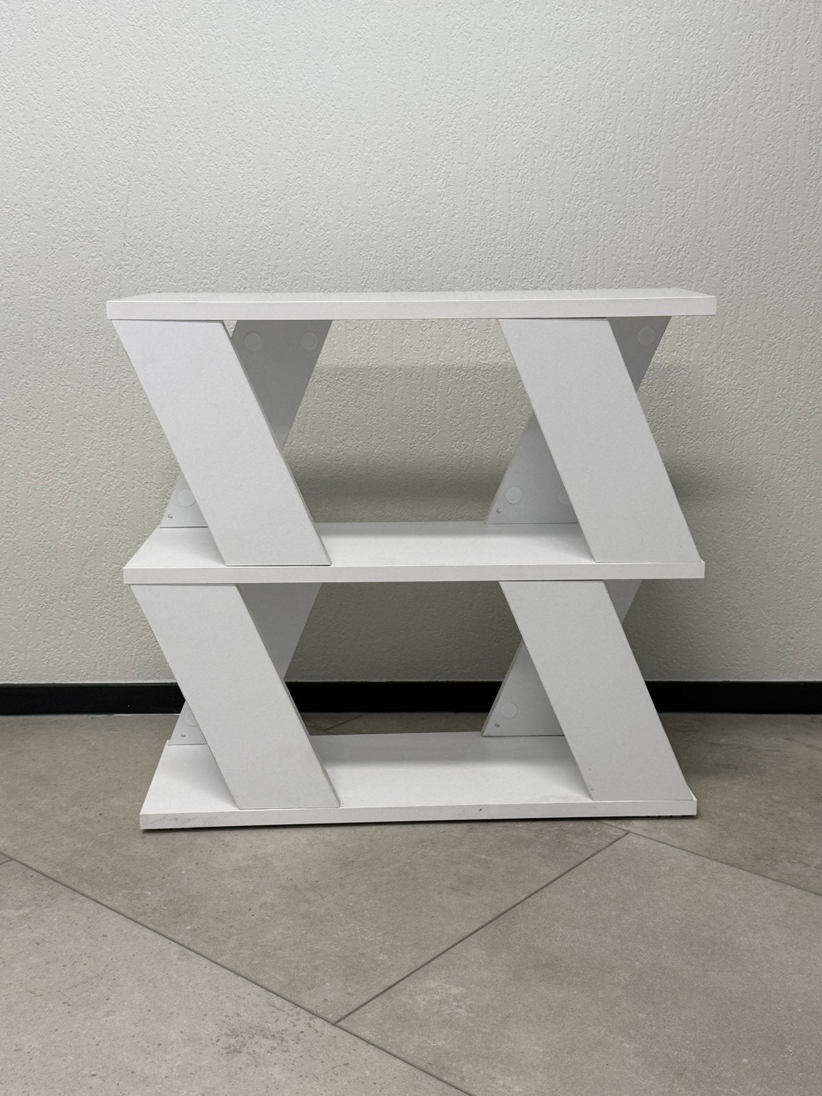 bijzettafel/boekenplank, Ophalen, Zo goed als nieuw