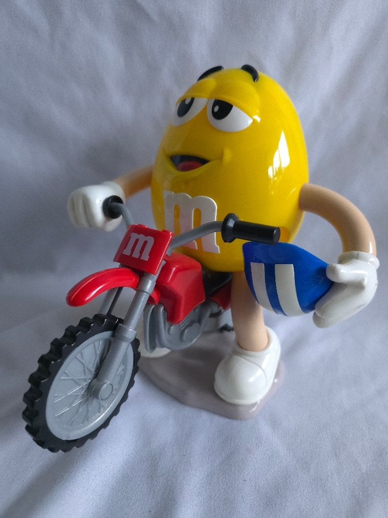 M&M fietser wielrenner dispenser yellow geel vintage 1991, Verzamelen, Ophalen of Verzenden, Zo goed als nieuw, Overige typen