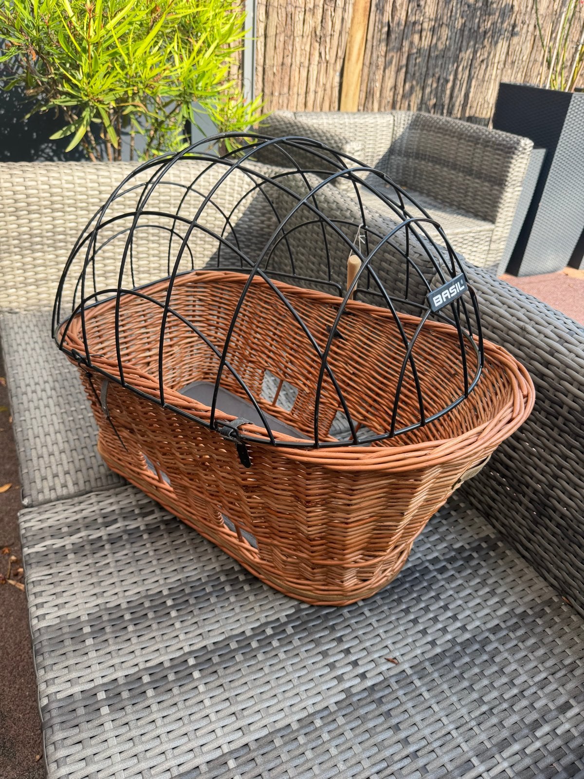 Basil Rieten Hondenfietsmand Pasja met traliewerk, Ophalen, Zo goed als nieuw, Hondenkar, Minder dan 20 kg
