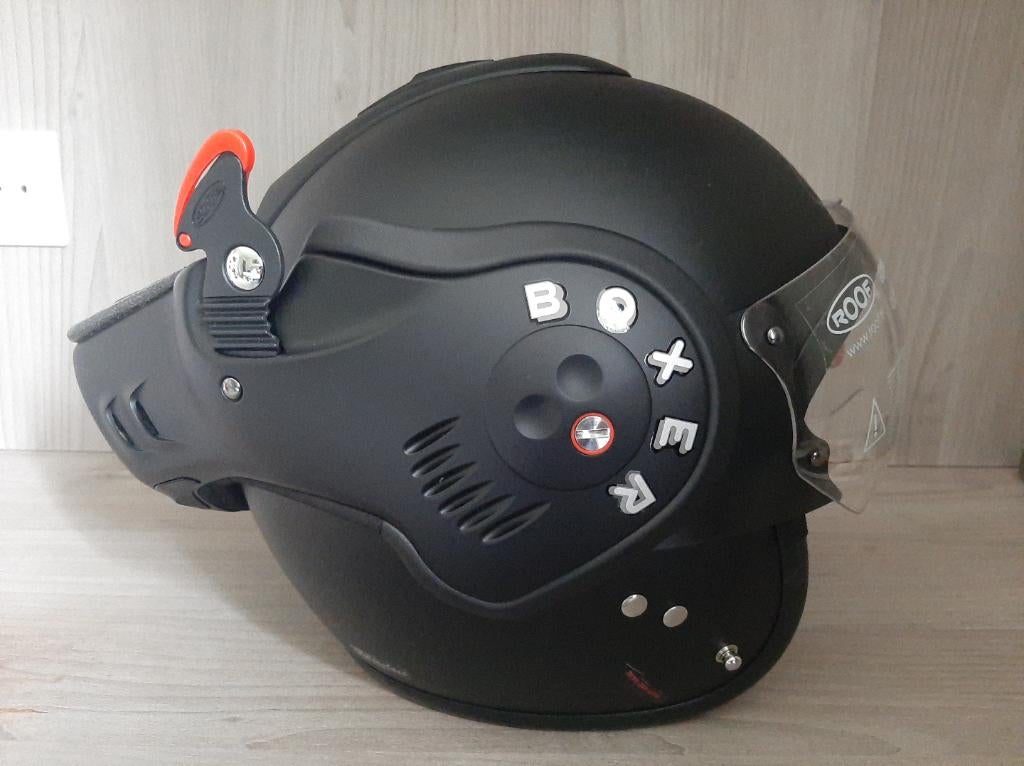 Roof Boxer helm XXL Roof boxer V8 helm mat zwart XXL nieuw !, Pascalstraat 6 1704 RD Heerhugowaard, Systeemhelm, Dames, Ophalen of Verzenden