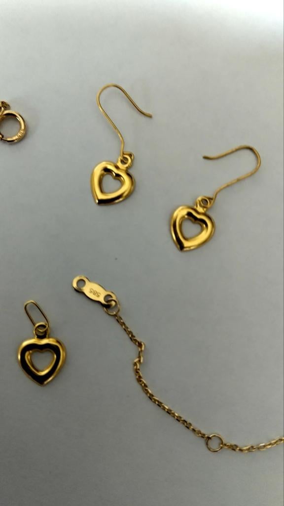 14 Karaat halsketting 585 met 14 kr.  Hangers en hartje, Sieraden, Tassen en Uiterlijk, Kettingen, Verzenden, Nieuw, Goud, Goud
