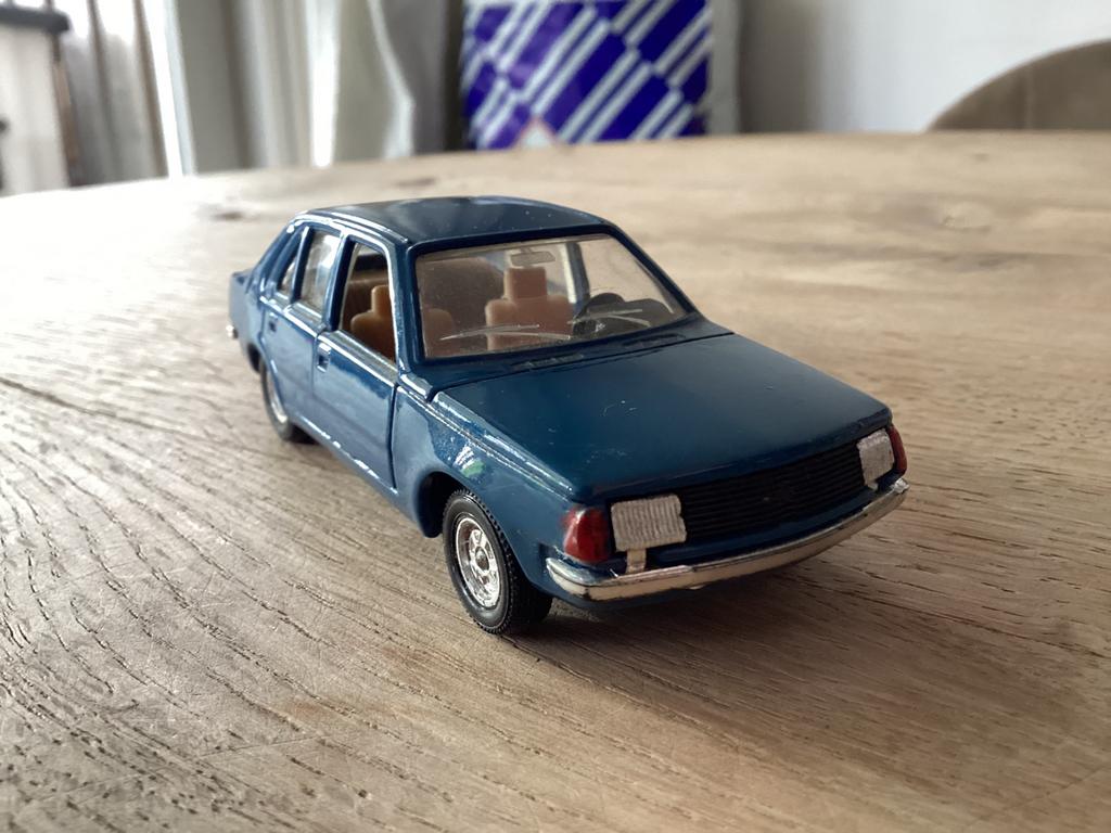 Solido Renault 18 1:43 No. 91 (12-78) Made in France, Ophalen of Verzenden, Zo goed als nieuw, Auto, Solido