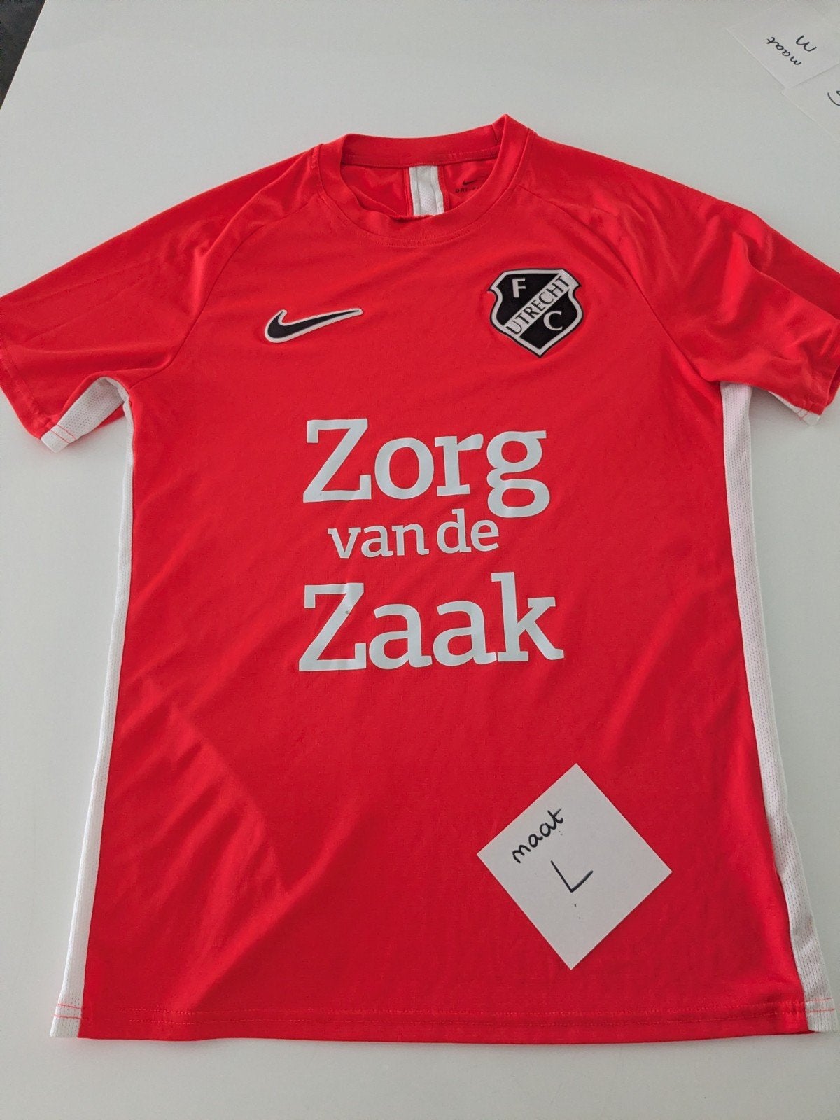 8 : FC Utrecht shirt (oranje) ZVDZ maat L, Ophalen of Verzenden, Zo goed als nieuw, Shirt