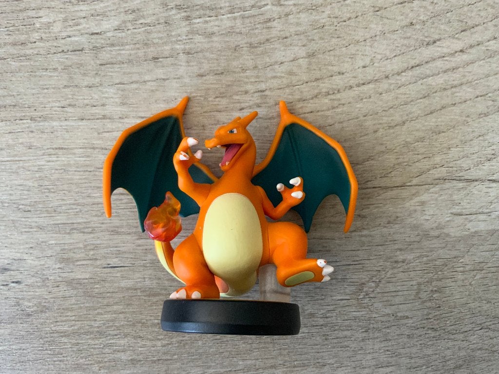 Nintendo Pokemon Amiibo Charizard Super Smash Bros series 33, Avontuur en Actie, 1 speler, Ophalen of Verzenden, Zo goed als nieuw