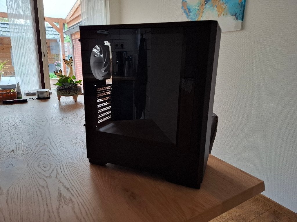 Phanteks Eclipse G300A, Computers en Software, Ophalen, Zo goed als nieuw
