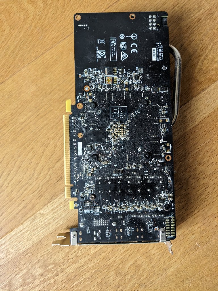 Foto 6 van MSI Radeon RX 470 Armor 4G OC (4GB GDDR5), in originele doos