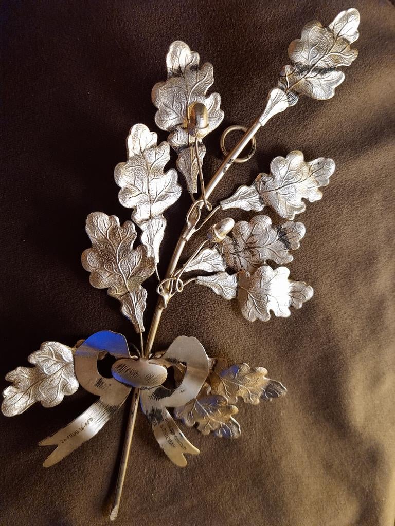 [VERKOCHT] Vintage lauwertak 2e prijs drumband Schiedam, Sieraden, Tassen en Uiterlijk, Ophalen of Verzenden