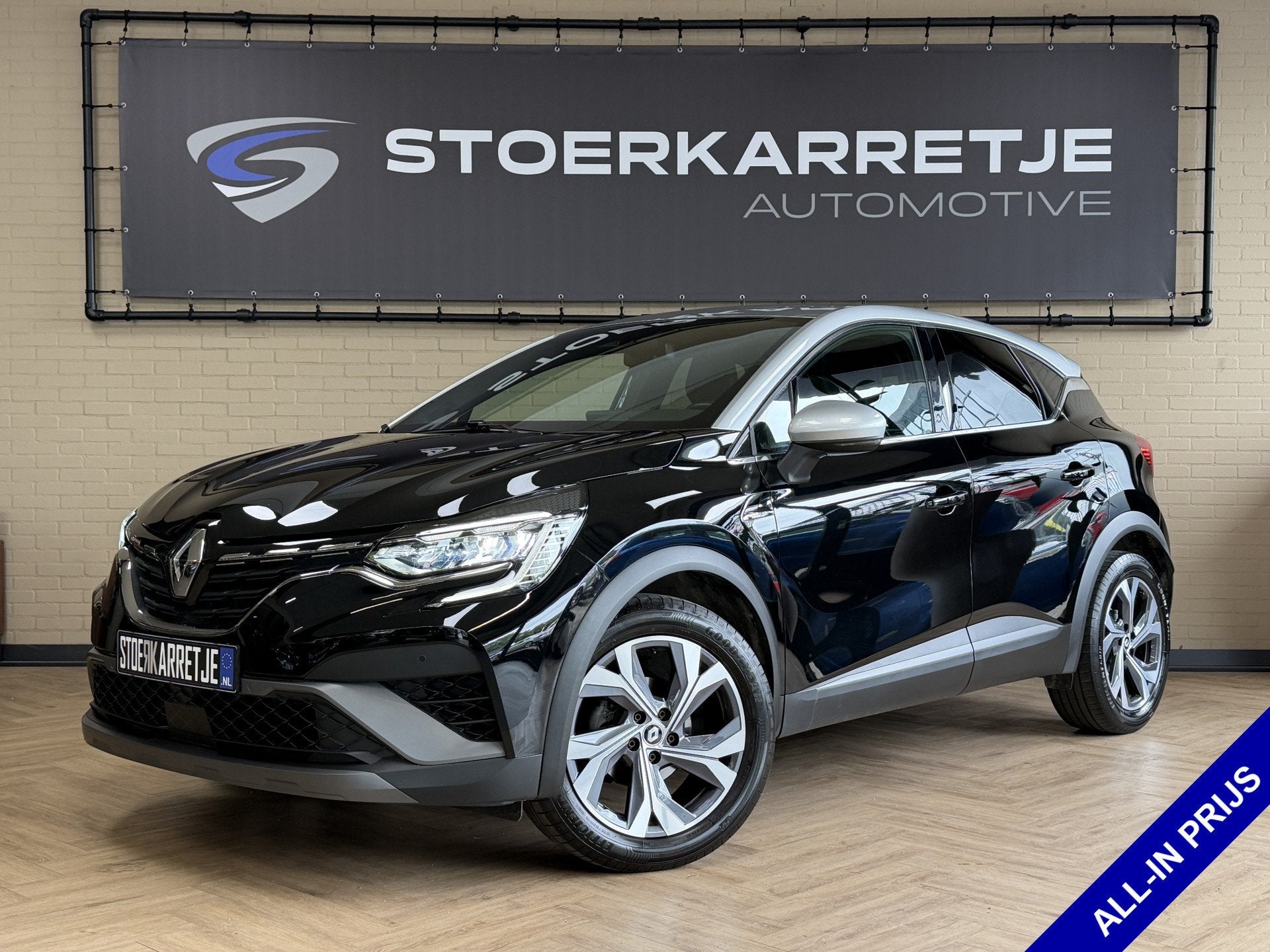 Renault Captur 1.3 MHEV 160 R.S. Line | Groot Navi | 18 " |, Gebruikt, Zwart, 4 cilinders, Leder en Stof