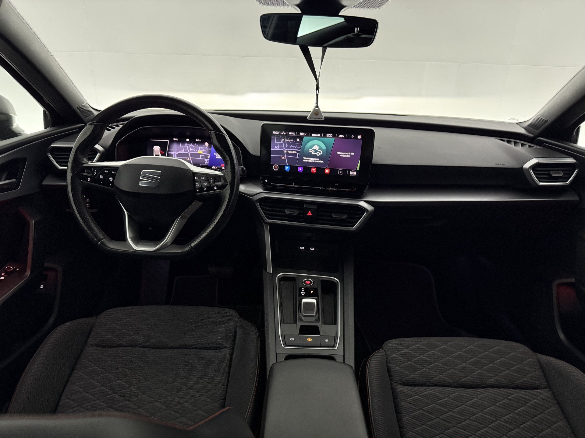 SEAT Leon 1.4 TSI eHybrid PHEV FR Business Intense | Virtual, 72 km, Stof, Gebruikt, Euro 6