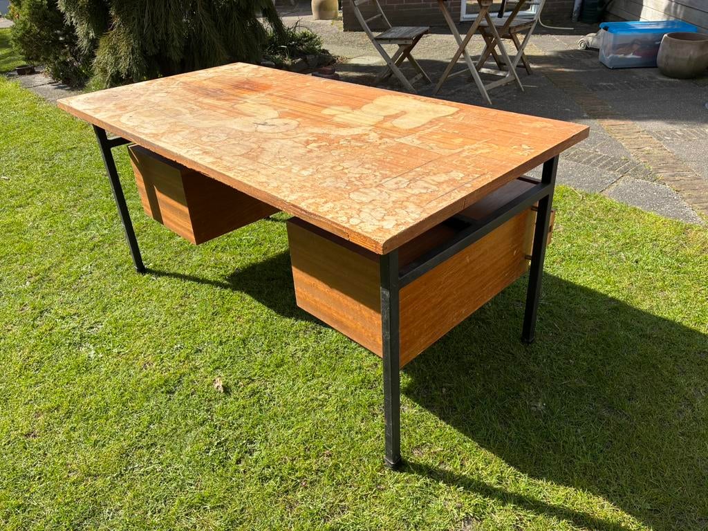 Vintage schoollessenaar/ bureau, Antiek en Kunst, Antiek | Meubels | Tafels, Ophalen