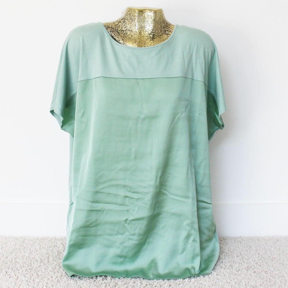 Mooi Gerry Weber Shirt - 101 (Maat 46) € 25,-, Overige kleuren, Maat 46/48 (XL) of groter, Ophalen of Verzenden, Zo goed als nieuw