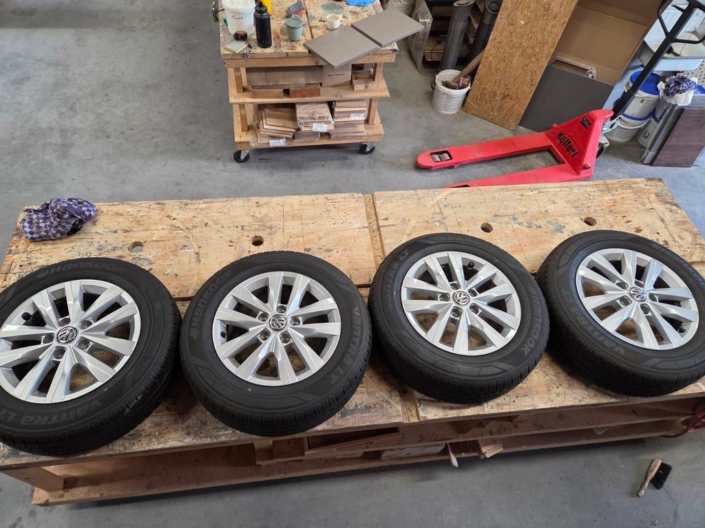 Nieuwe 16 inch org. VW Transporter velgen met Hankook banden, Auto-onderdelen, Banden en Velgen, Ophalen, Bestelwagen, 16 inch
