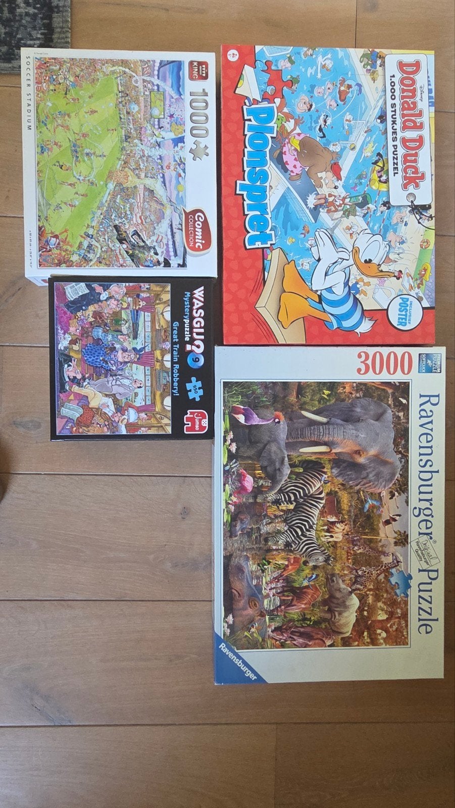 Diverse Puzzels: Donald Duck, Voetbal, Wasgij, Dieren, Ophalen of Verzenden, Meer dan 1500 stukjes, Gebruikt, Legpuzzel