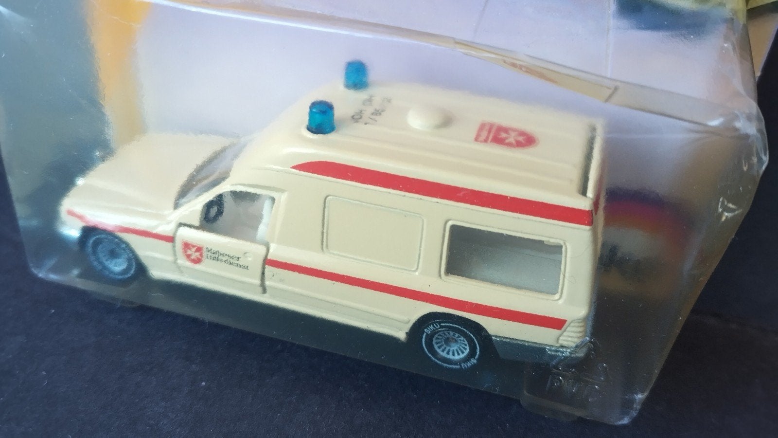 Mercedes Benz 260.e ambulance Malteser 1:55 Siku Pol, Auto, Verzenden, Nieuw, Sieper