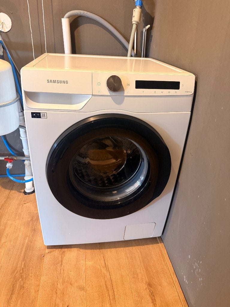 Samsung WW90T534AAW – 9 kg wasmachine, Ophalen, 1200 tot 1600 toeren, Gebruikt, Energieklasse A of zuiniger