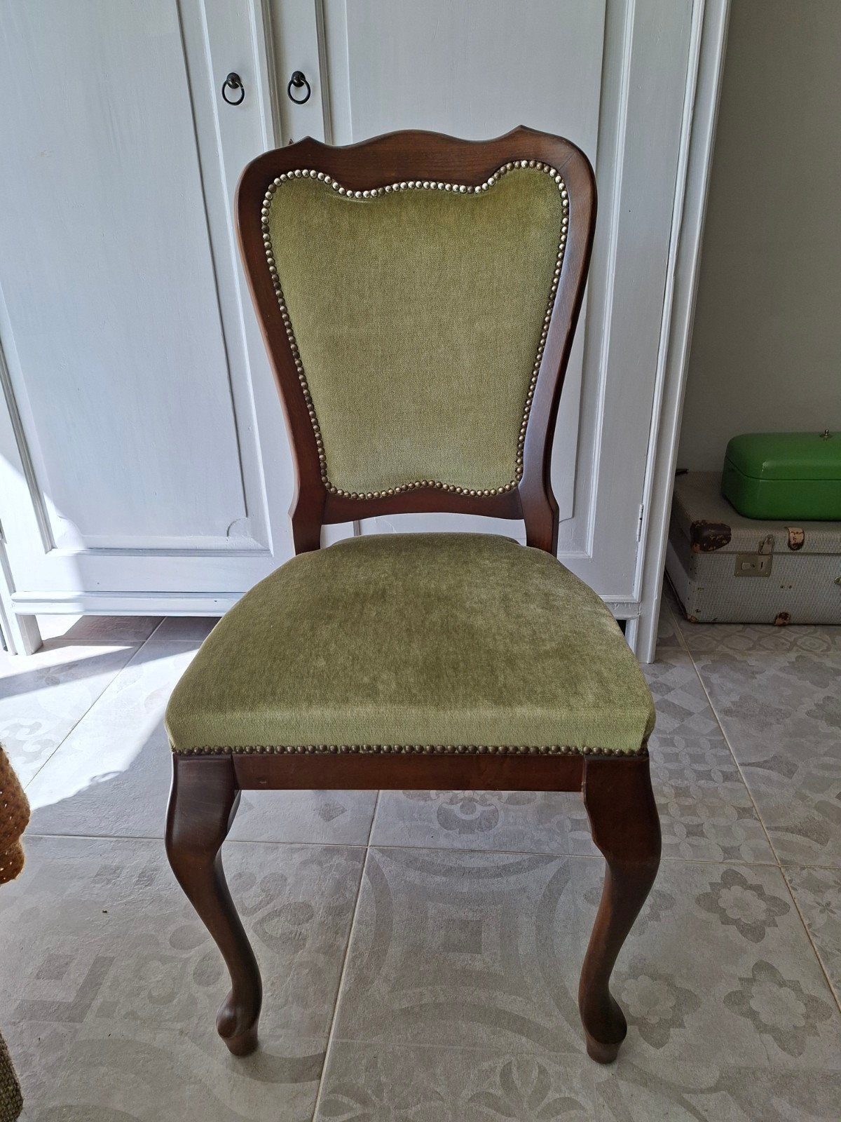 4 Eetkamerstoelen, velours/hout. Queen Ann stijl, Ophalen, Gebruikt, Bruin, Hout