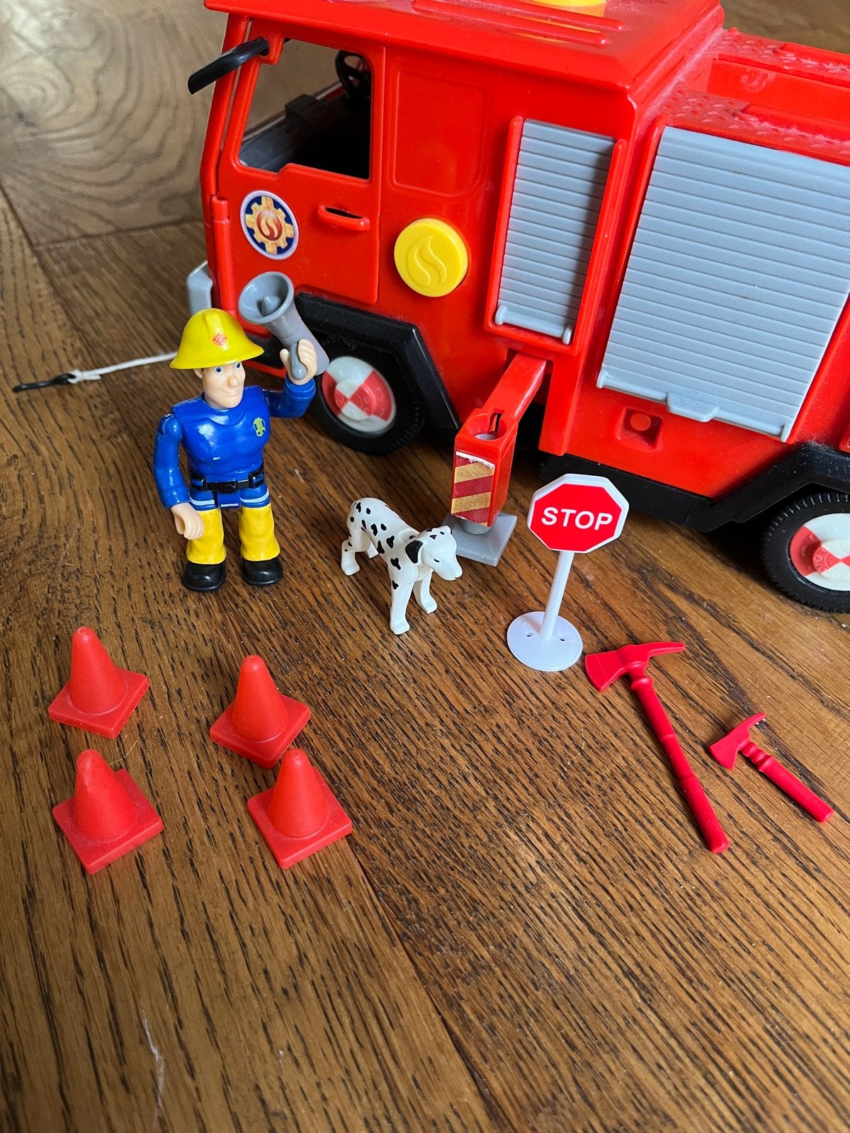 Brandweerman Sam brandweerwagen met accessoires, Ophalen of Verzenden, Gebruikt