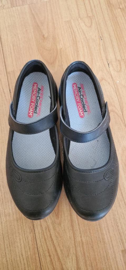 Skechers Air-Cooled Memory Foam Ballerina's Maat 36, Kleding | Dames, Schoenen, Ophalen, Skechers, Zwart, Ballerina's