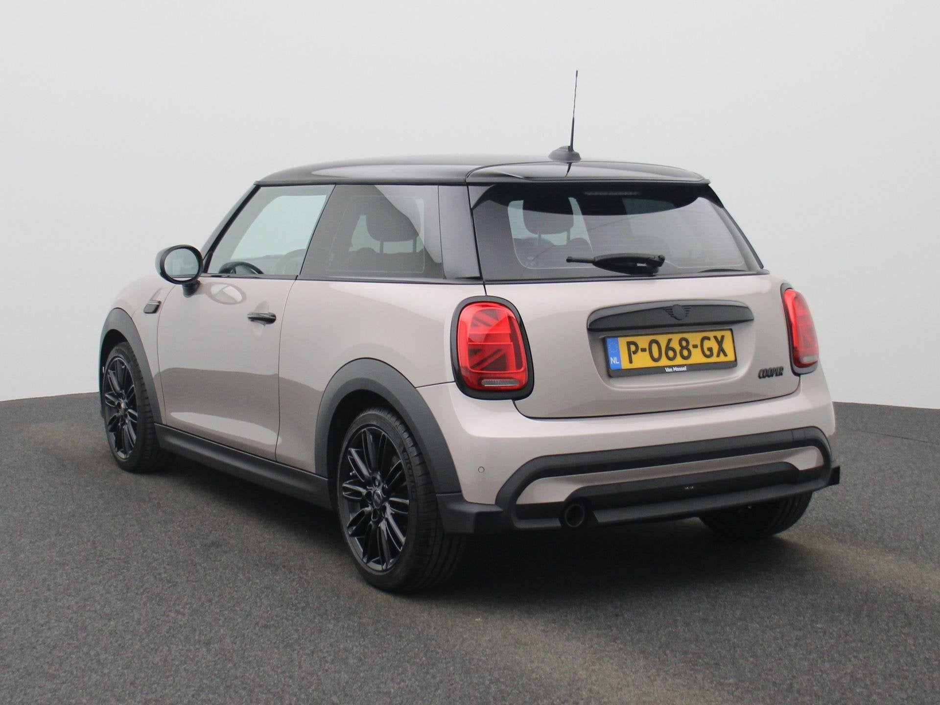 MINI Cooper 1.5 Aut. Serious Business | 1e-Eig. | Rooftop Gr, Auto's, Mini, 12 maanden, 136 pk, Gebruikt, 4 stoelen