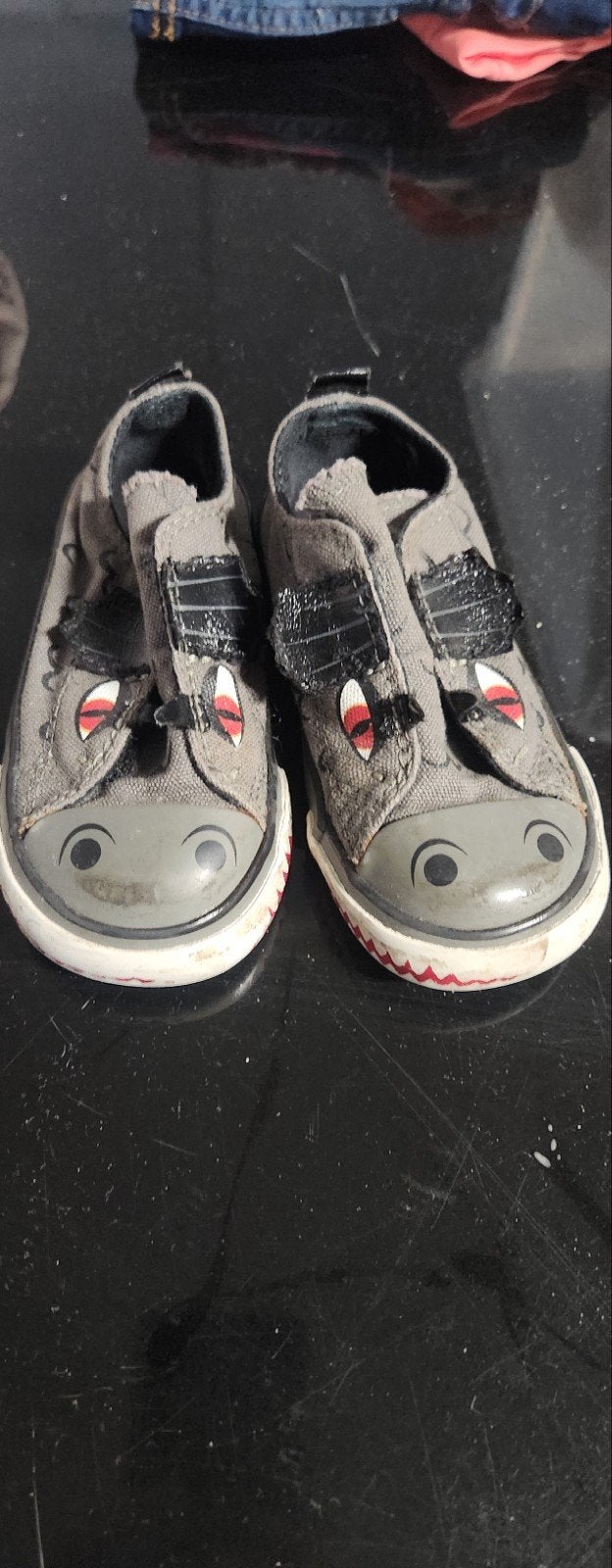 Converse drakenthema schoenen maat 22, Gebruikt, Converse, Jongen of Meisje, Schoenen