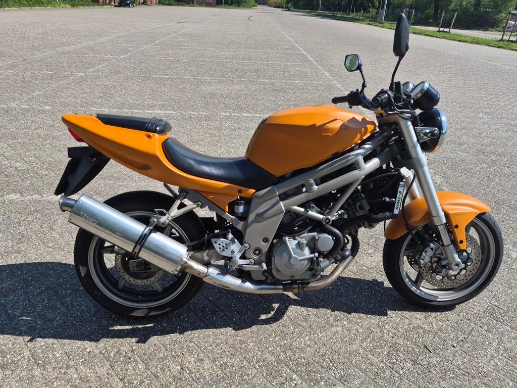 Hyosung GT650 Comet Naked Bike - Oranje 2007