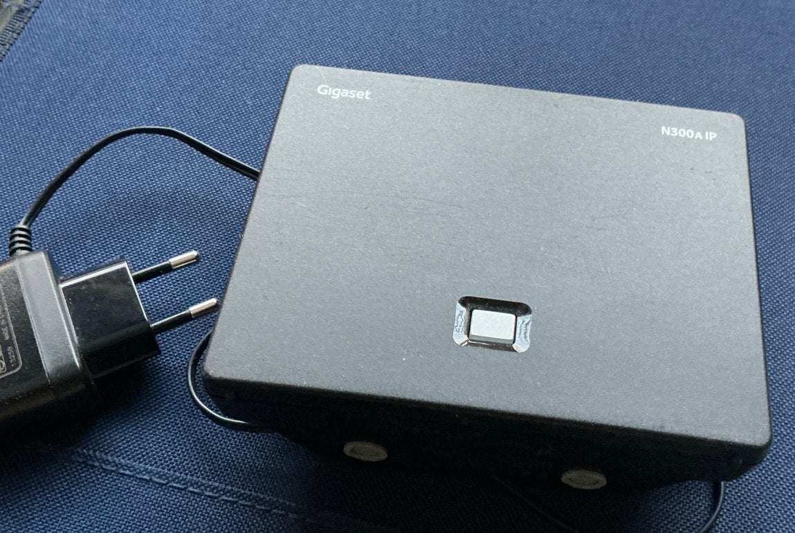 Gigaset N300A IP DECT Basisstation, Telecommunicatie, Ophalen of Verzenden, Zo goed als nieuw