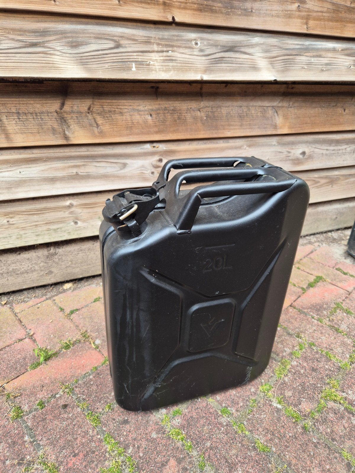 Front Runner Jerrycan 20L met schenktuit, Ophalen, Gebruikt